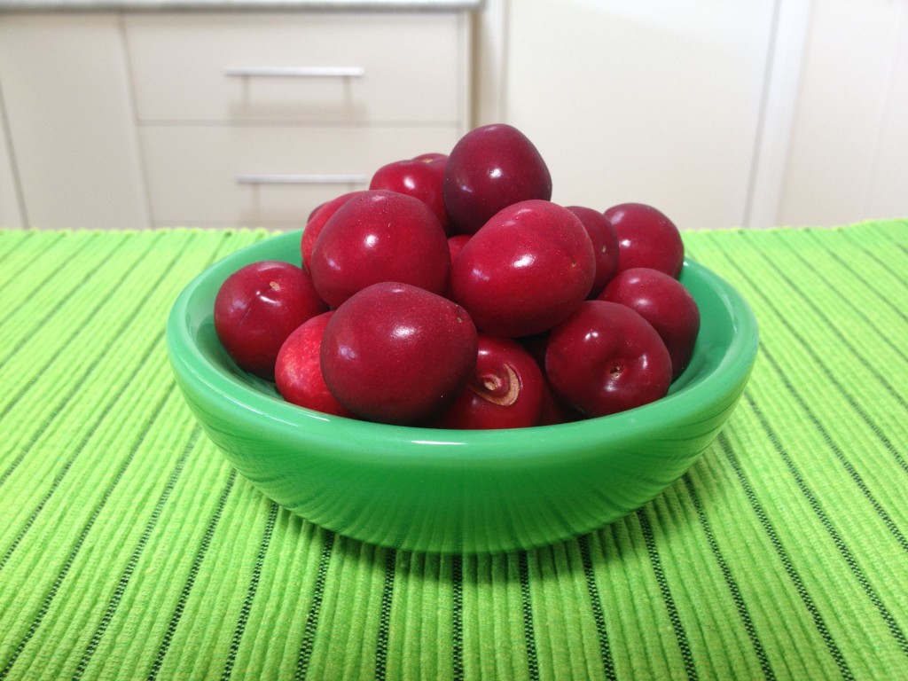 Cherries contain bonus nutrients and phytochemicals